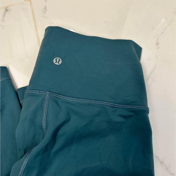 Lululemon Wunder Under Crop 21” in Persian Blue - Picture 2 of 3